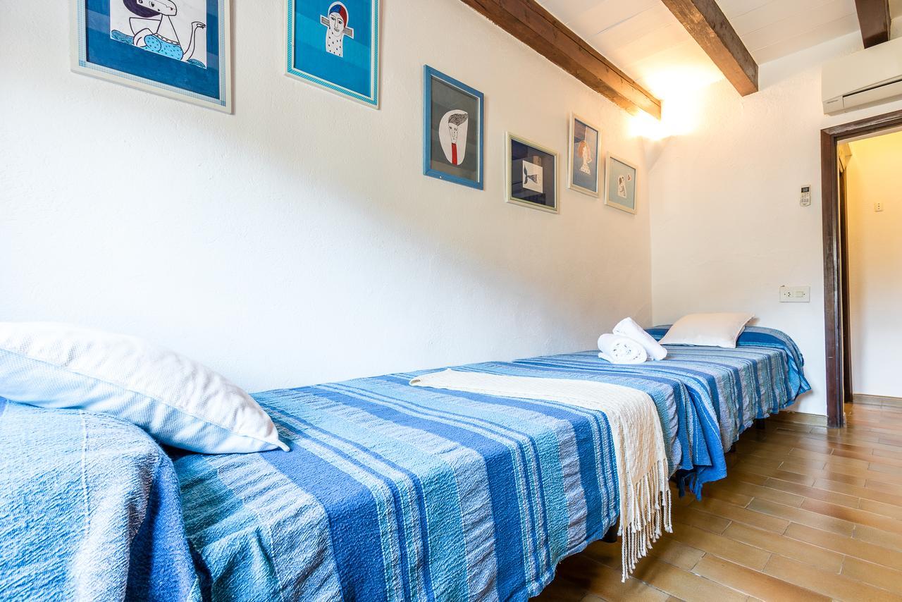 Blue Fisherman House 2 By Homevillas360 Hébergement de vacances