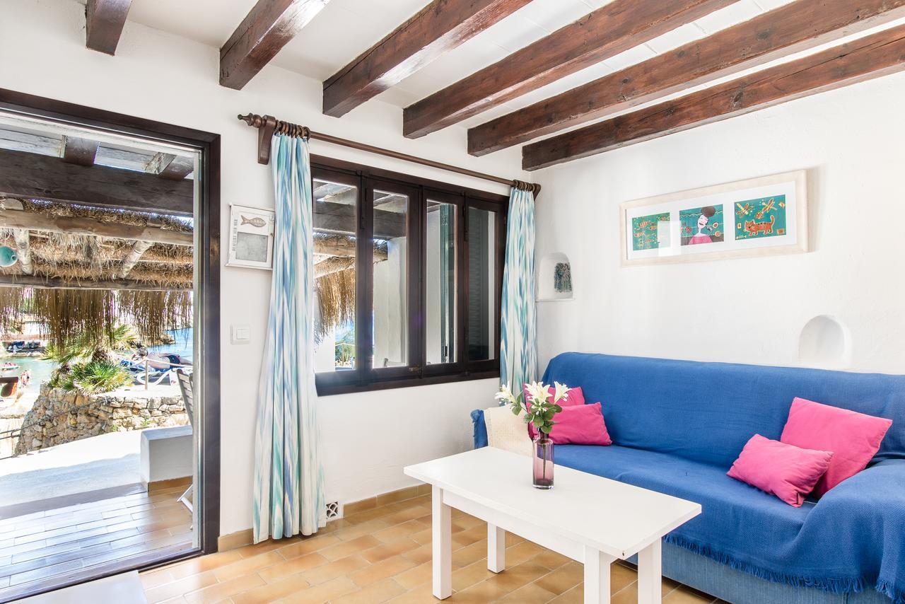 Blue Fisherman House 2 By Homevillas360 Hébergement de vacances *